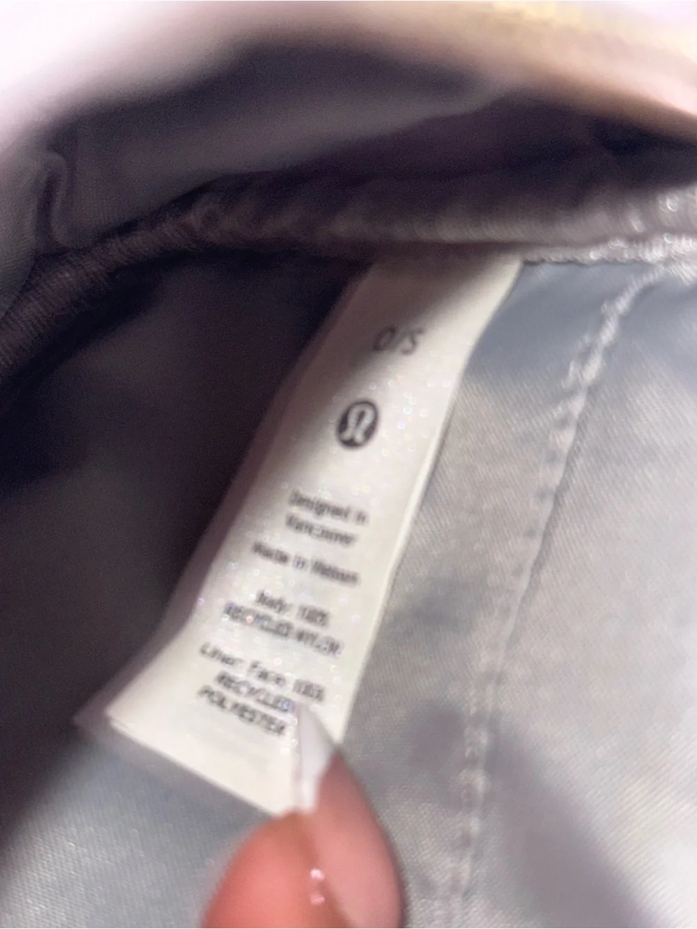 lululemon athletica Women’s Light Gray Shoulder Bag